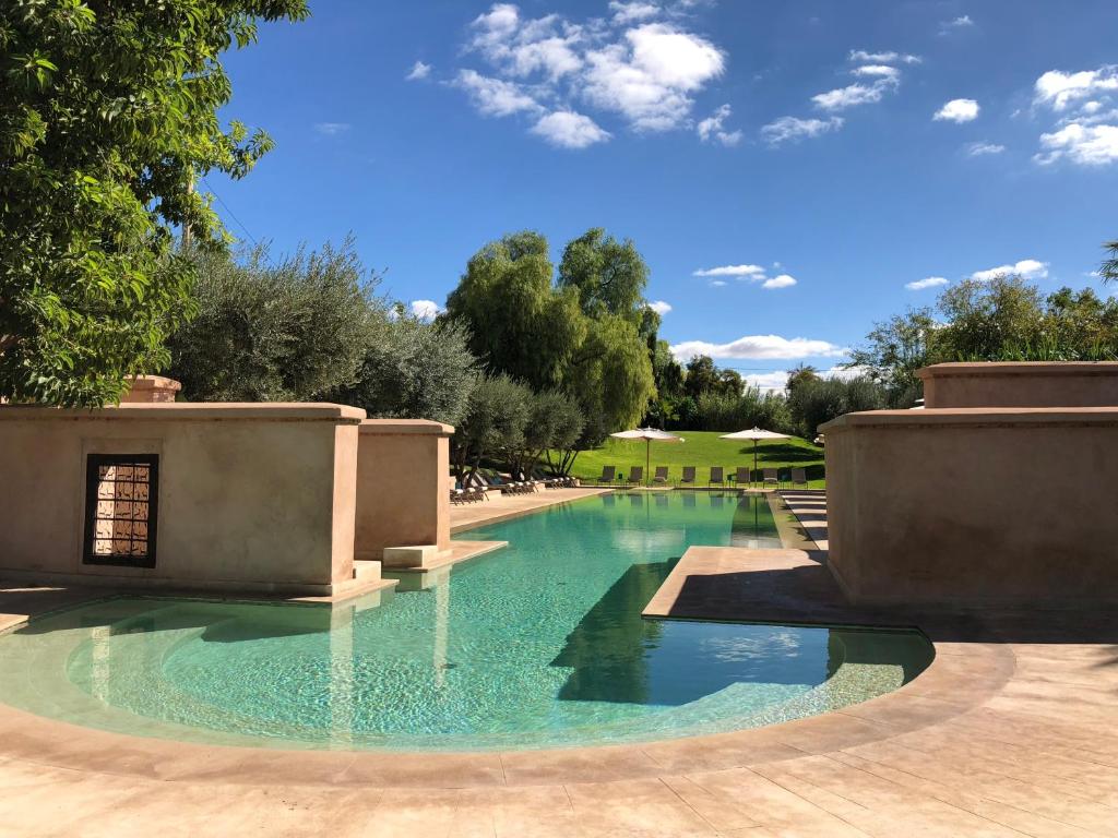 piscine hotel deux tours luxe marrakech