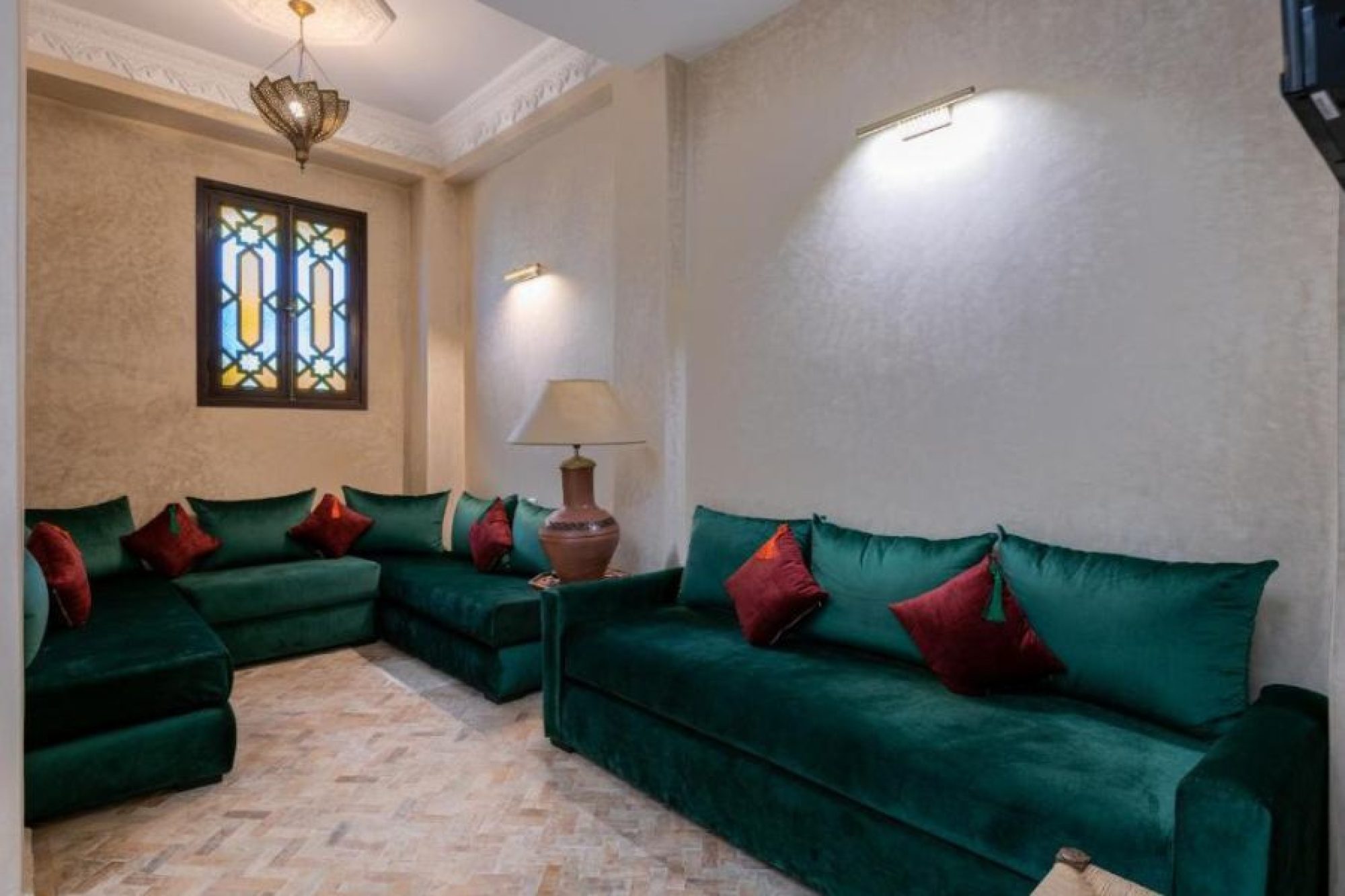 Riad Sultana (2)